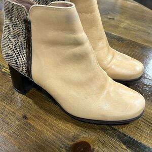 Elegant Tan Ankle Boots with Snakeskin Accent